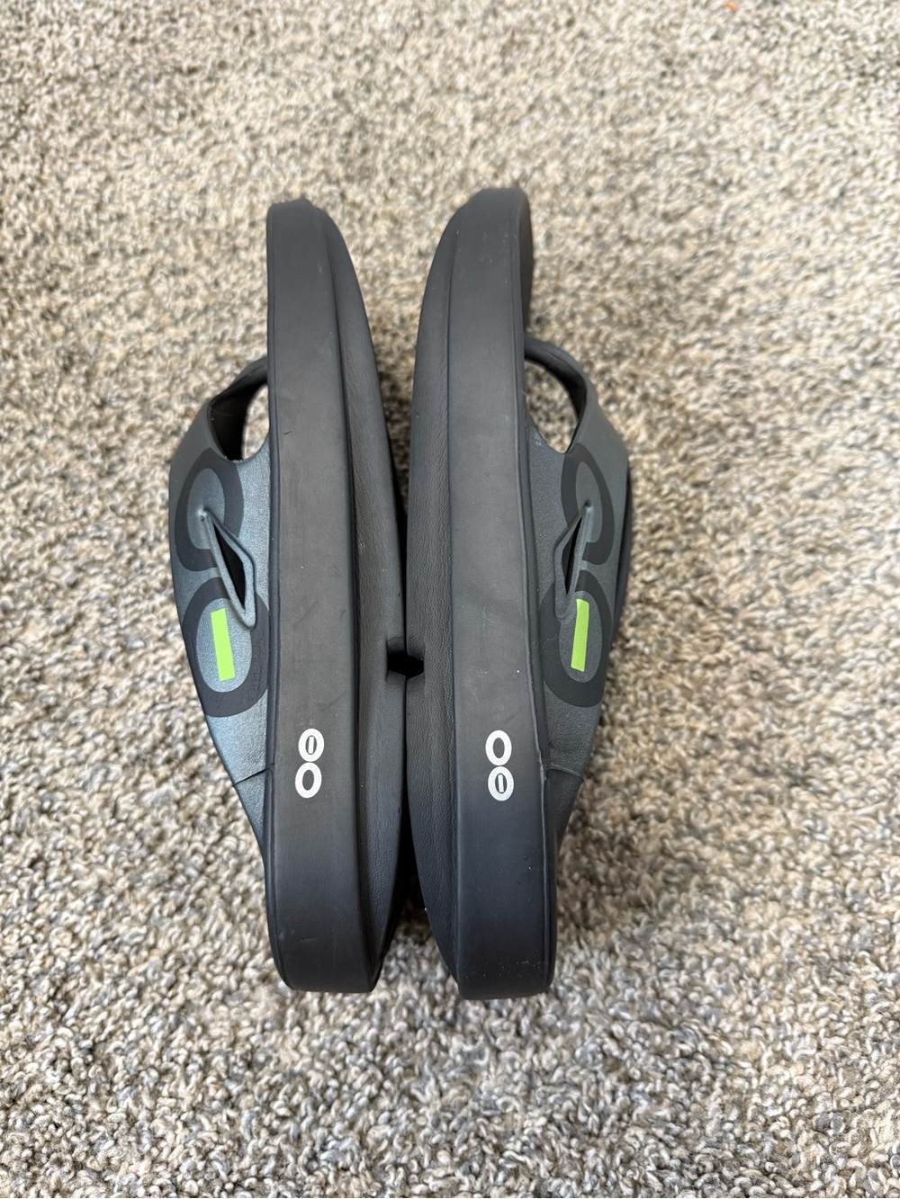 OOFOS Black Recovery Flip Flops with Metallic Charcoal Straps - Picture 3 of 5